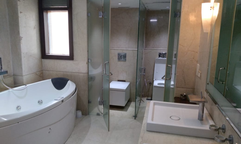 Ambience Caitriona - Ultra Luxury Condominiums