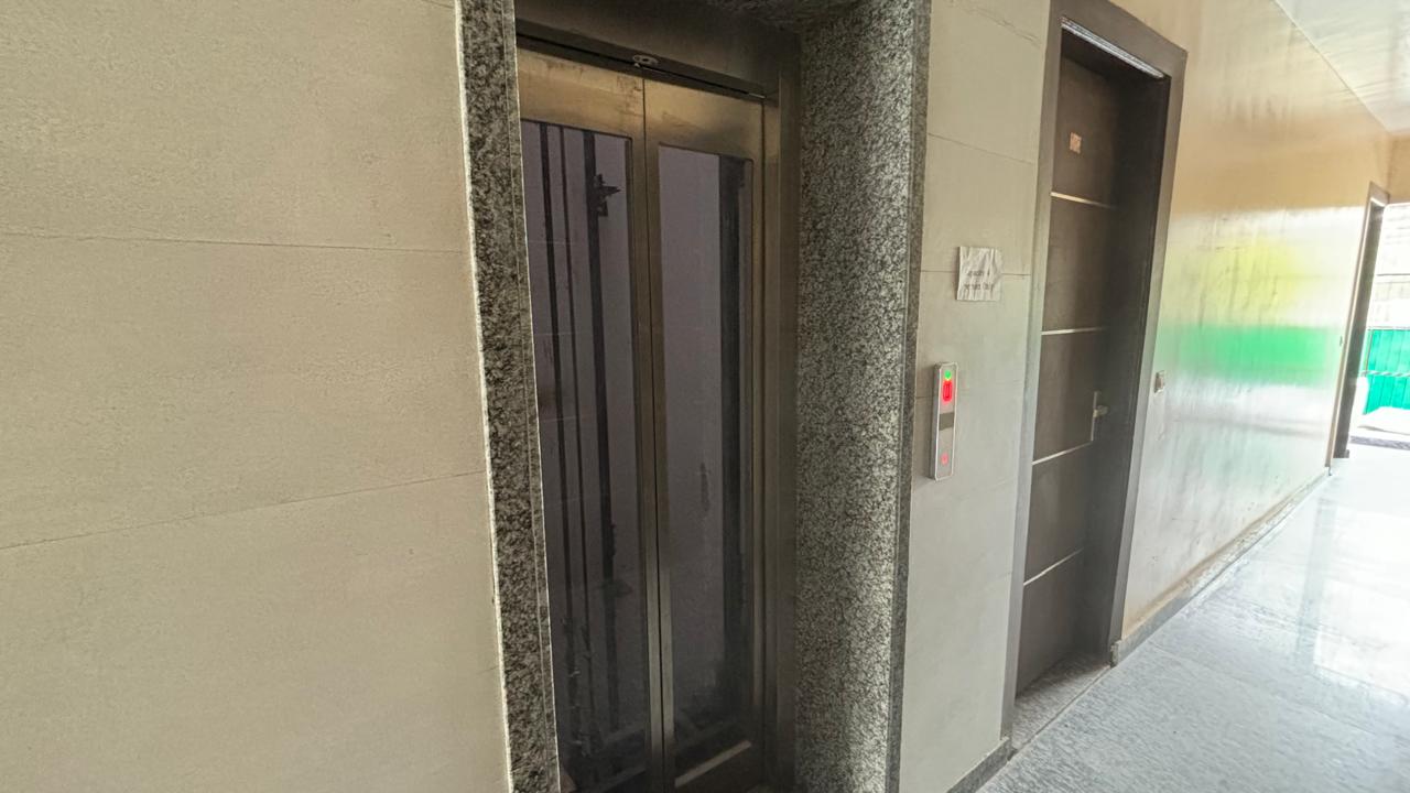 happy living coliving space room and bedrooms sector 121